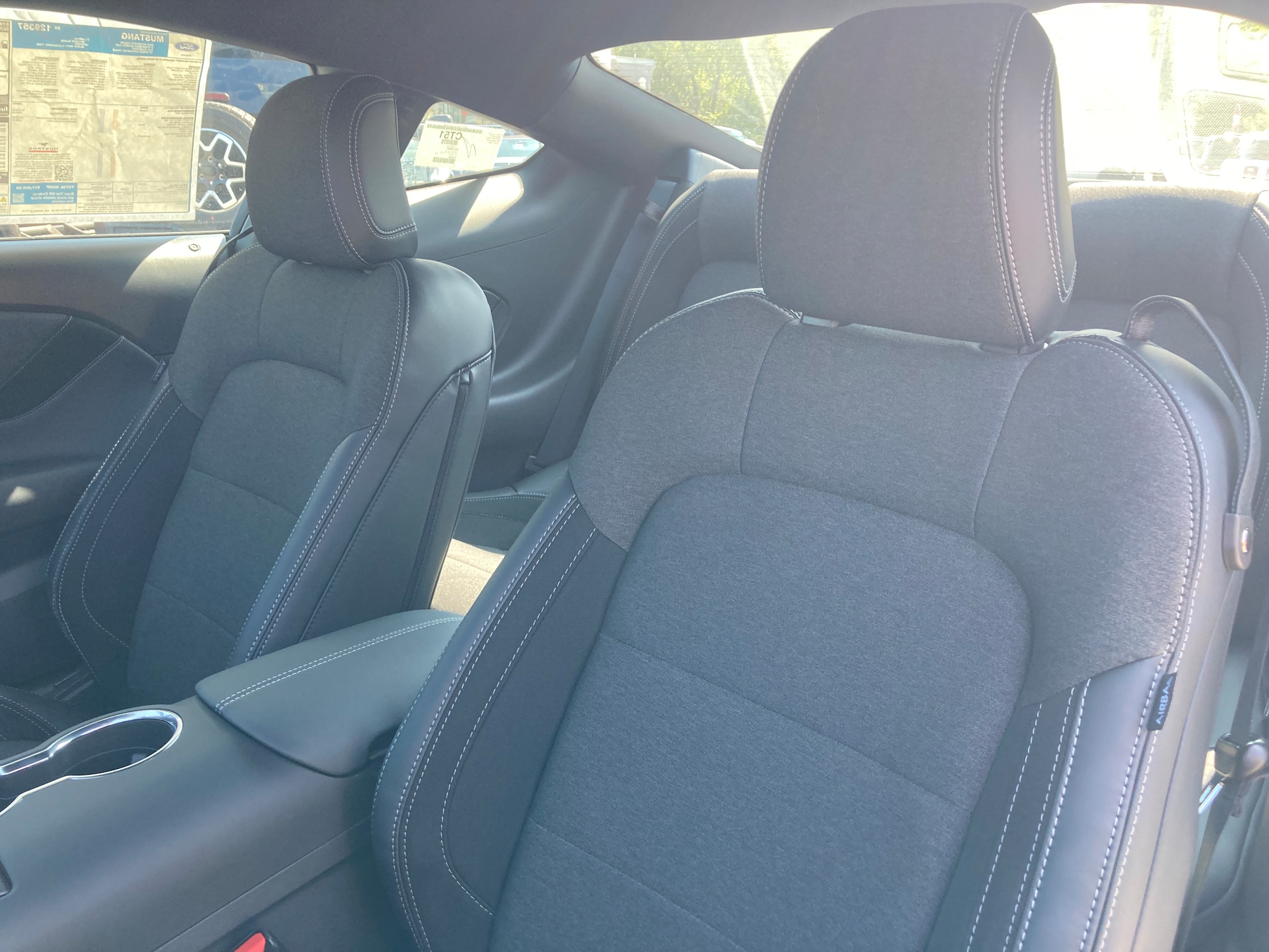 2025 Ford Mustang EcoBoost Fastback - Photo 6