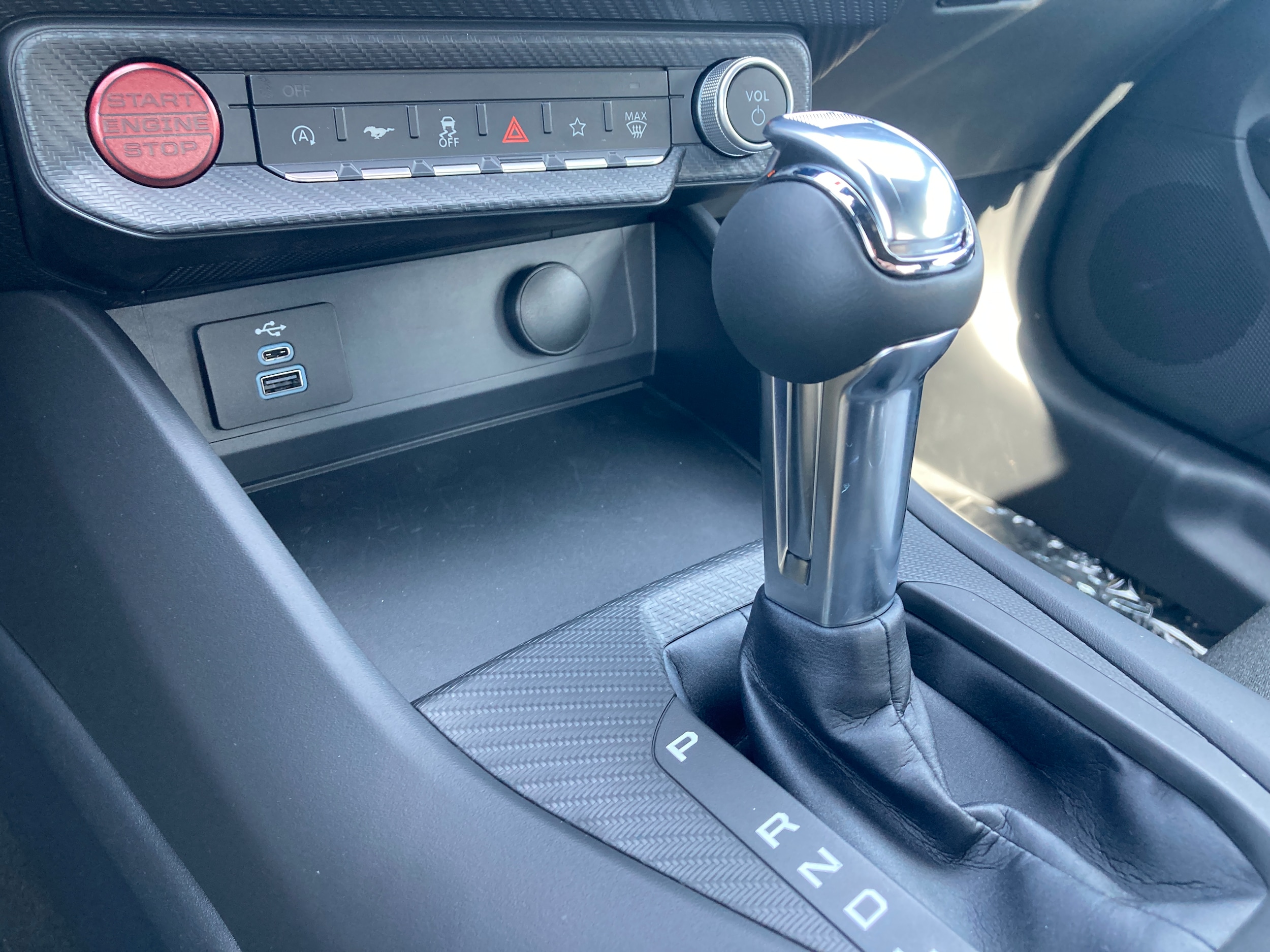 2025 Ford Mustang EcoBoost Fastback - Photo 12