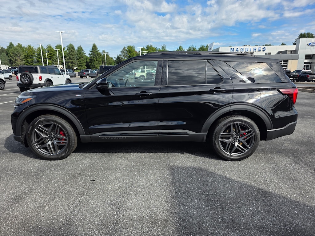 New 2026 Ford Explorer ST-Line SUV