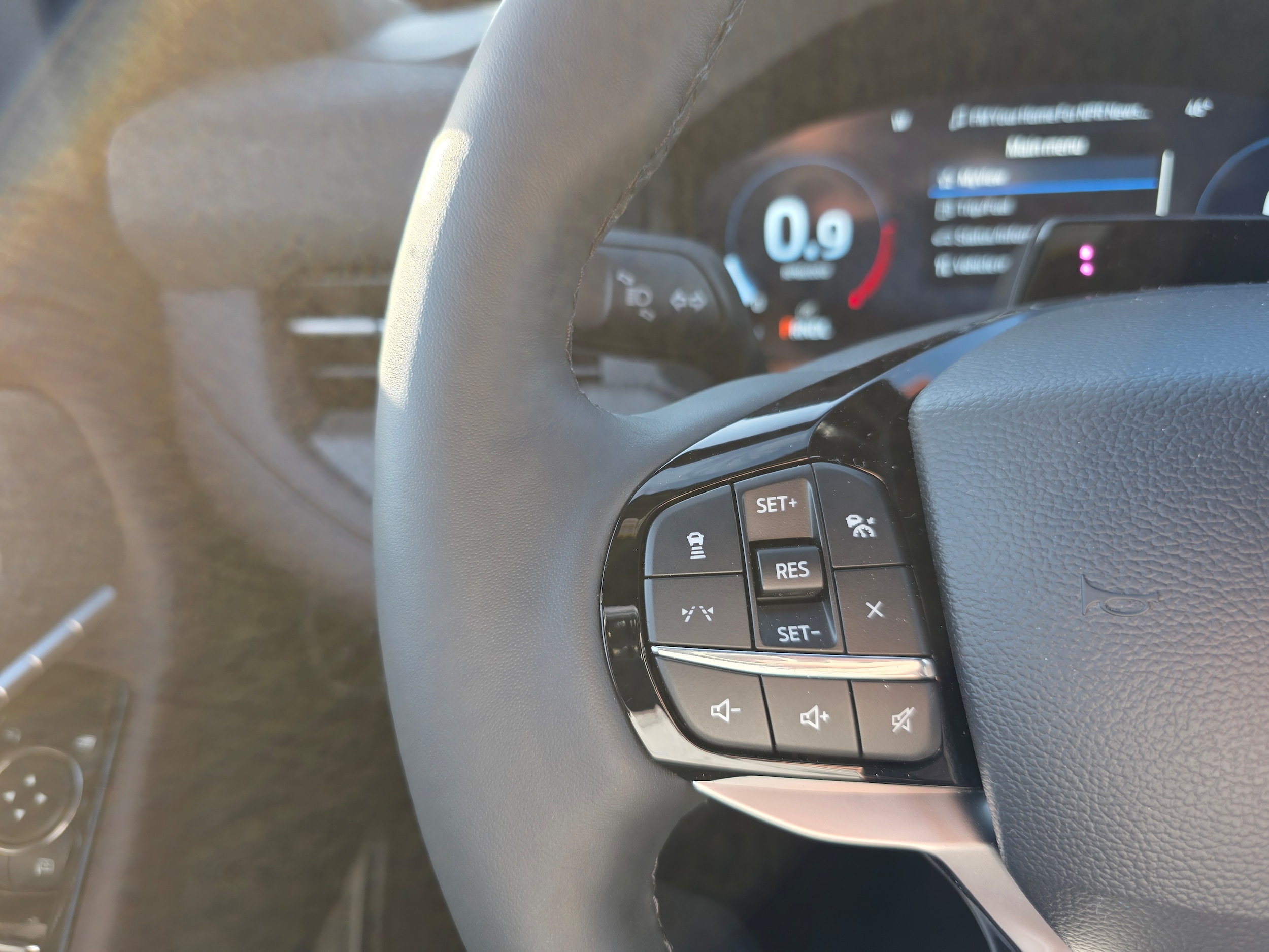 2026 Ford Explorer Platinum - Photo 16