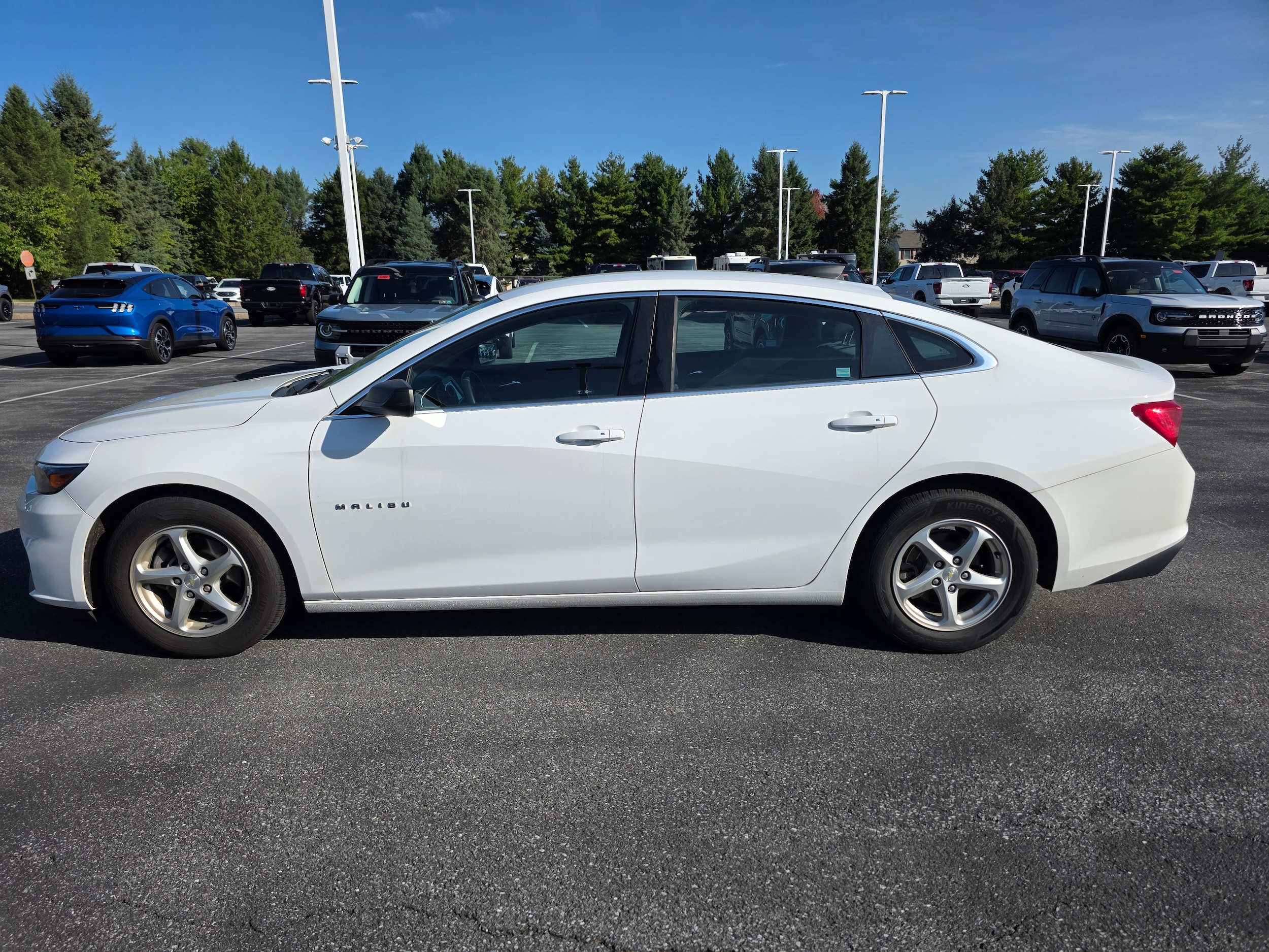 Used 2018 Chevrolet Malibu 1LS with VIN 1G1ZB5ST3JF204675 for sale in Palmyra, PA