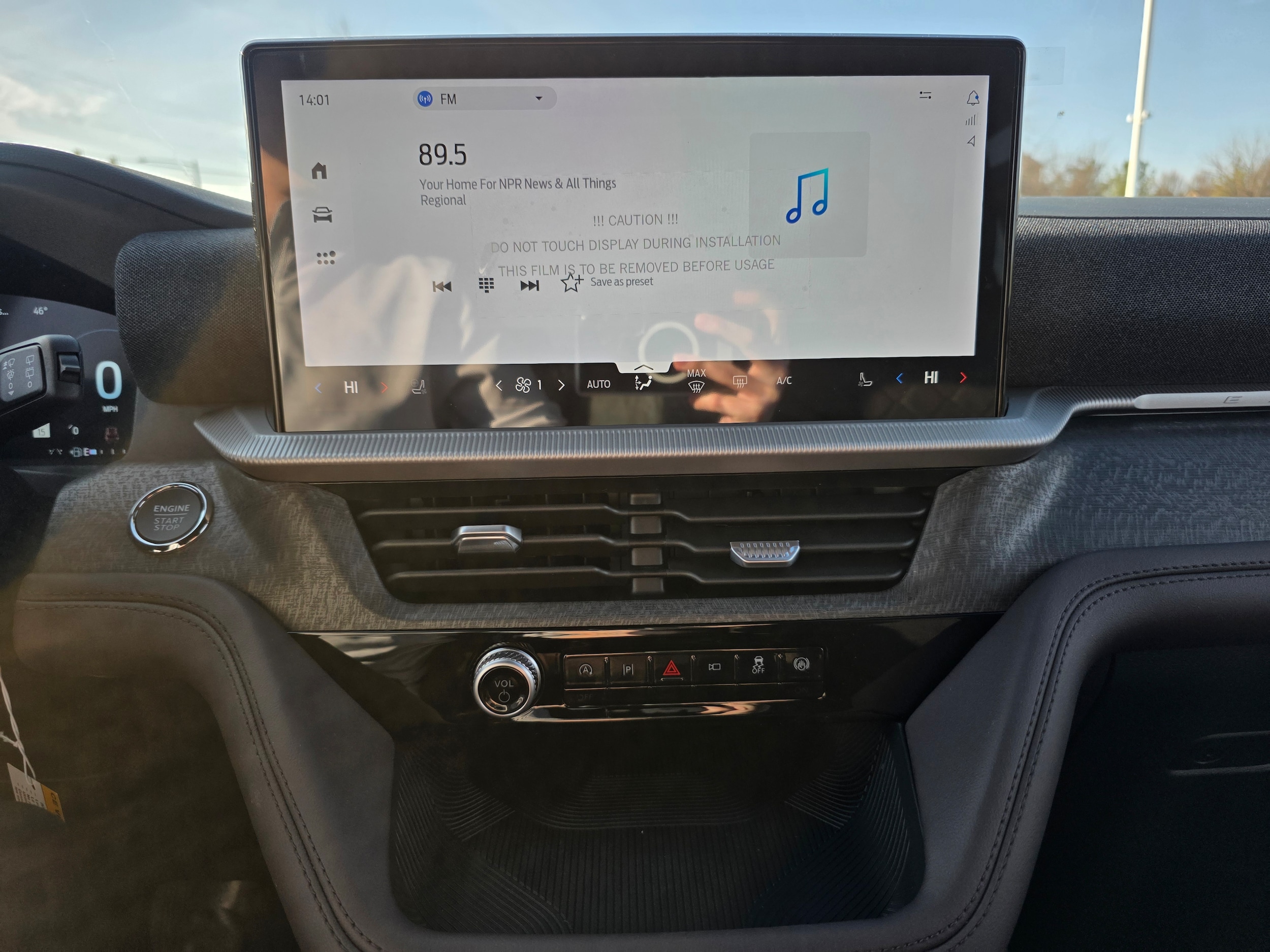 2026 Ford Explorer Platinum - Photo 13