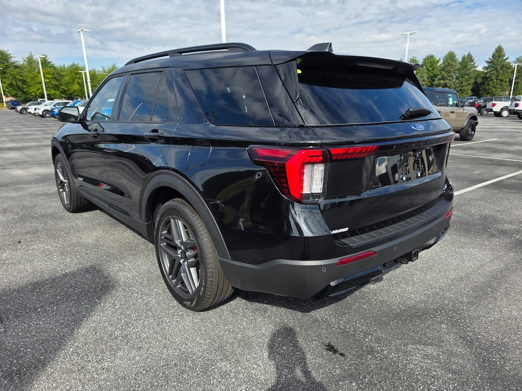 New 2026 Ford Explorer ST-Line SUV