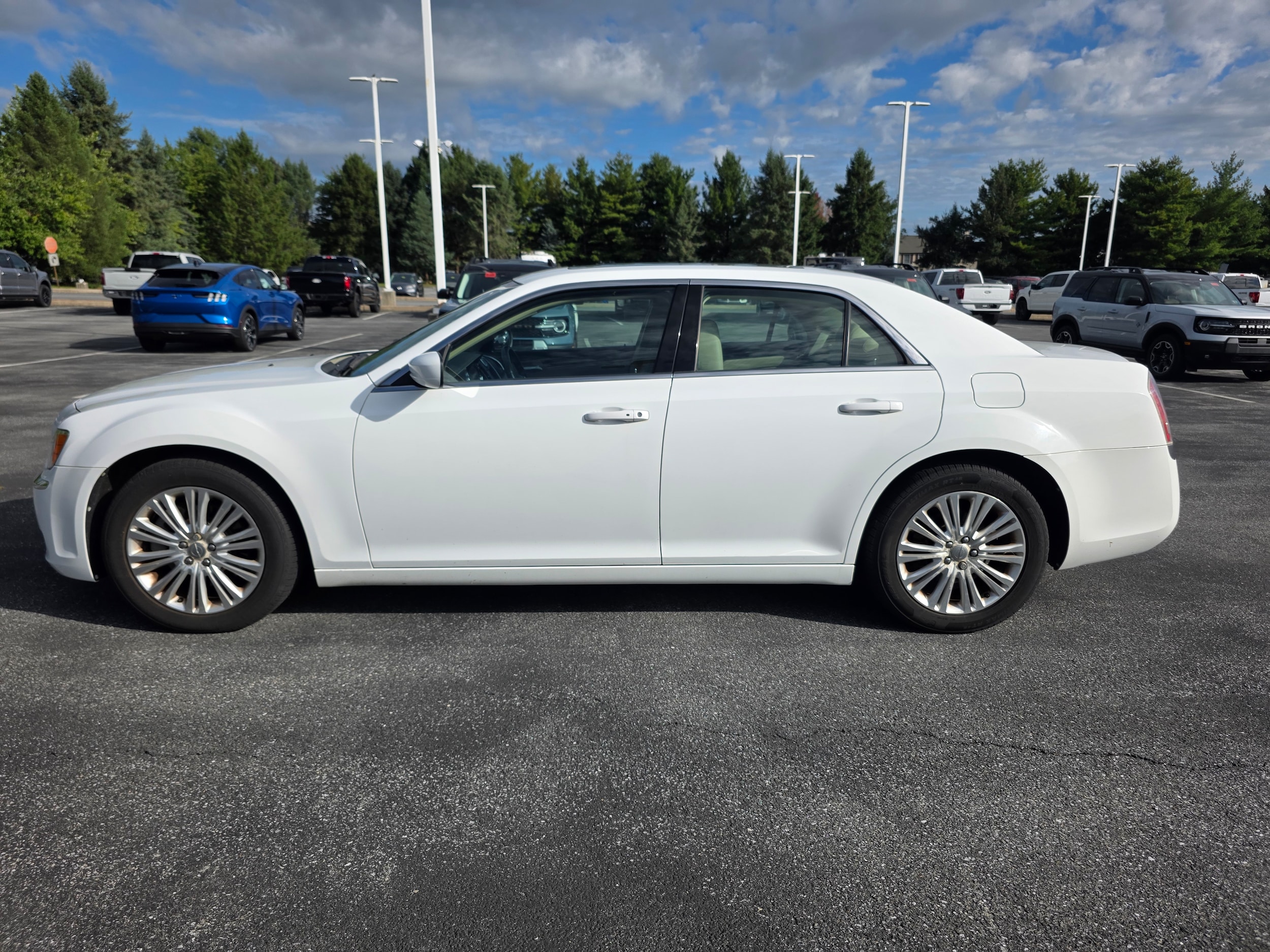Used 2013 Chrysler 300 Base with VIN 2C3CCARG7DH587068 for sale in Palmyra, PA