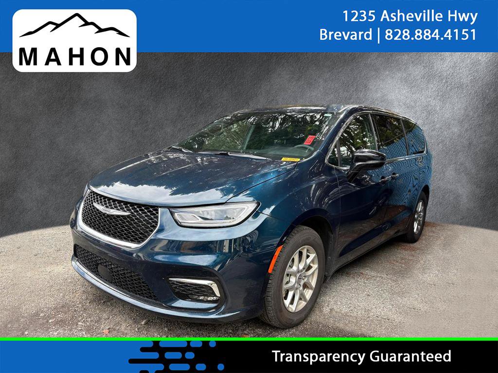 2025 Chrysler Pacifica Select Minivan/Van