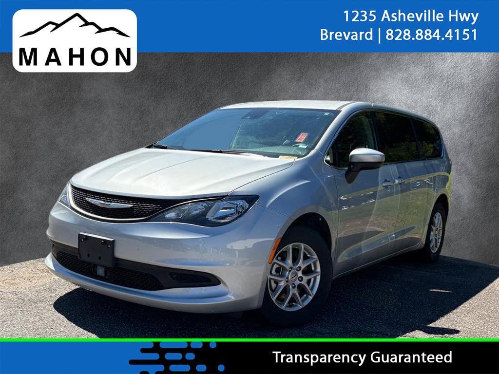 2023 Chrysler Voyager