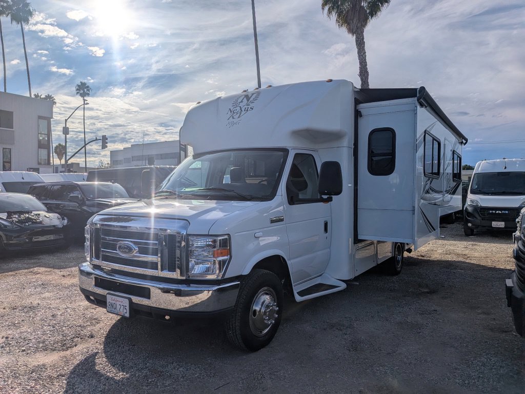2018 Ford E-Series Cutaway Base