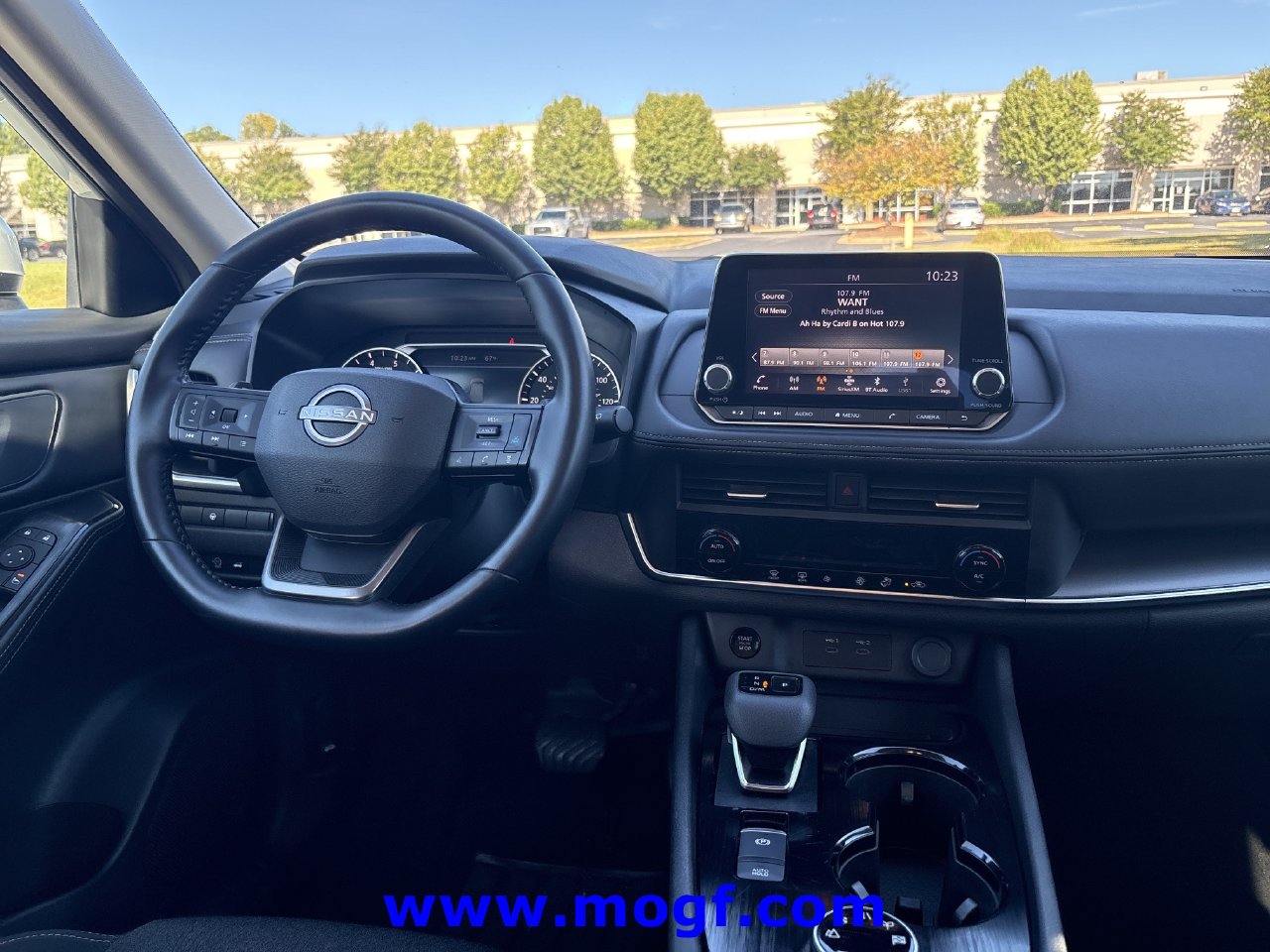 Used 2025 Nissan Rogue SV SUV