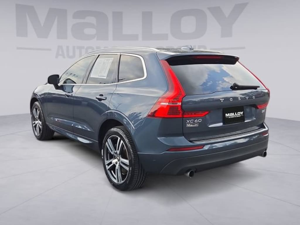 Used 2021 Volvo XC60 Momentum SUV