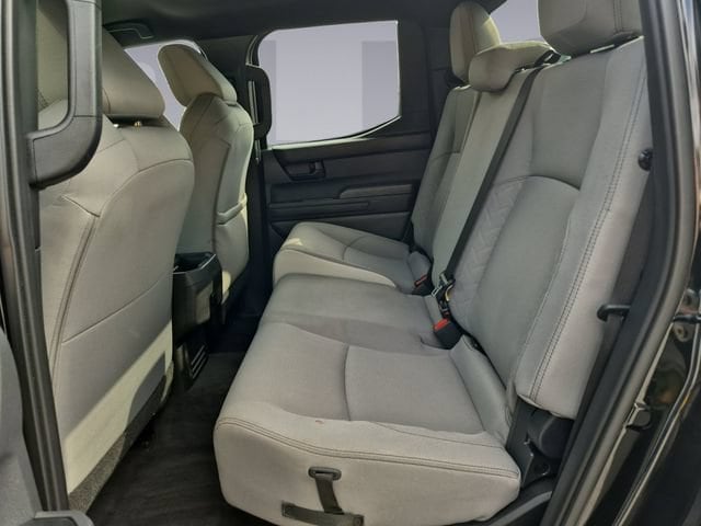 2025 Toyota Tacoma SR5 - Photo 16