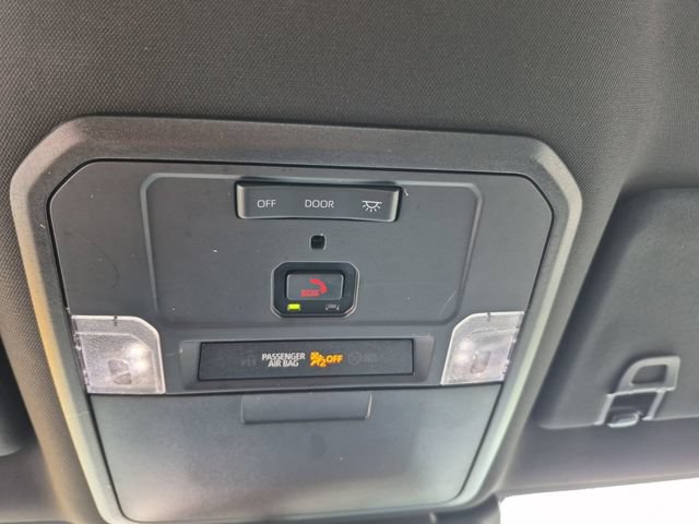 2025 Toyota Tacoma SR5 - Photo 25