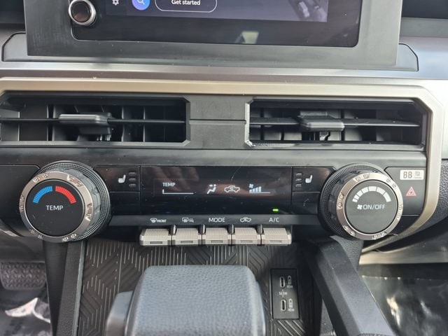 2025 Toyota Tacoma SR5 - Photo 22