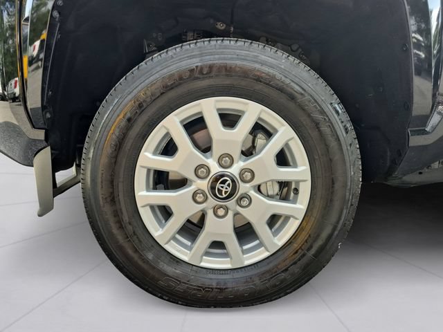 2025 Toyota Tacoma SR5 - Photo 9