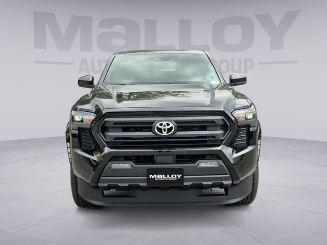2025 Toyota Tacoma SR5 - Photo 8