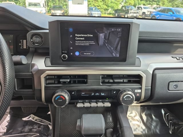 2025 Toyota Tacoma SR5 - Photo 15