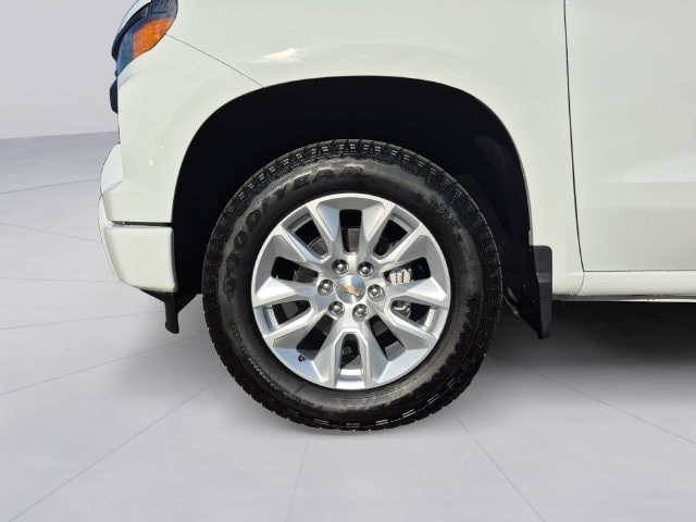2026 Chevrolet Silverado 1500 Custom - Photo 9