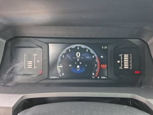 2025 Toyota Tacoma SR5 - Photo 14