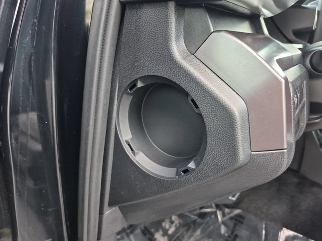 2025 Toyota Tacoma SR5 - Photo 27