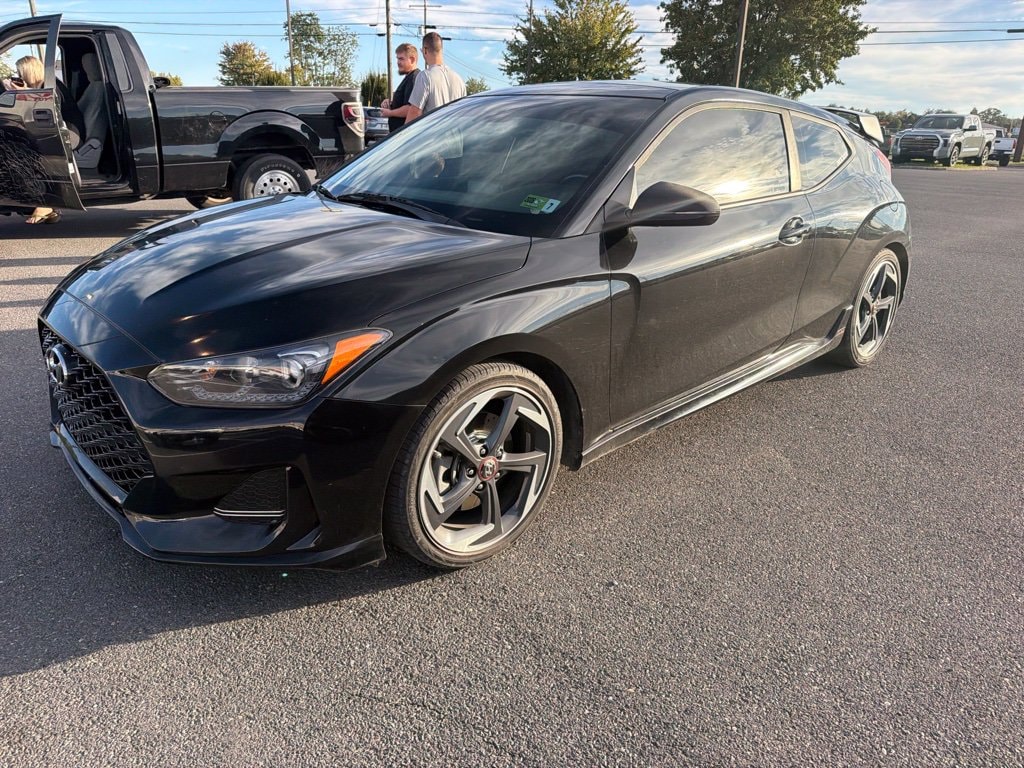 2020 Hyundai Veloster Base