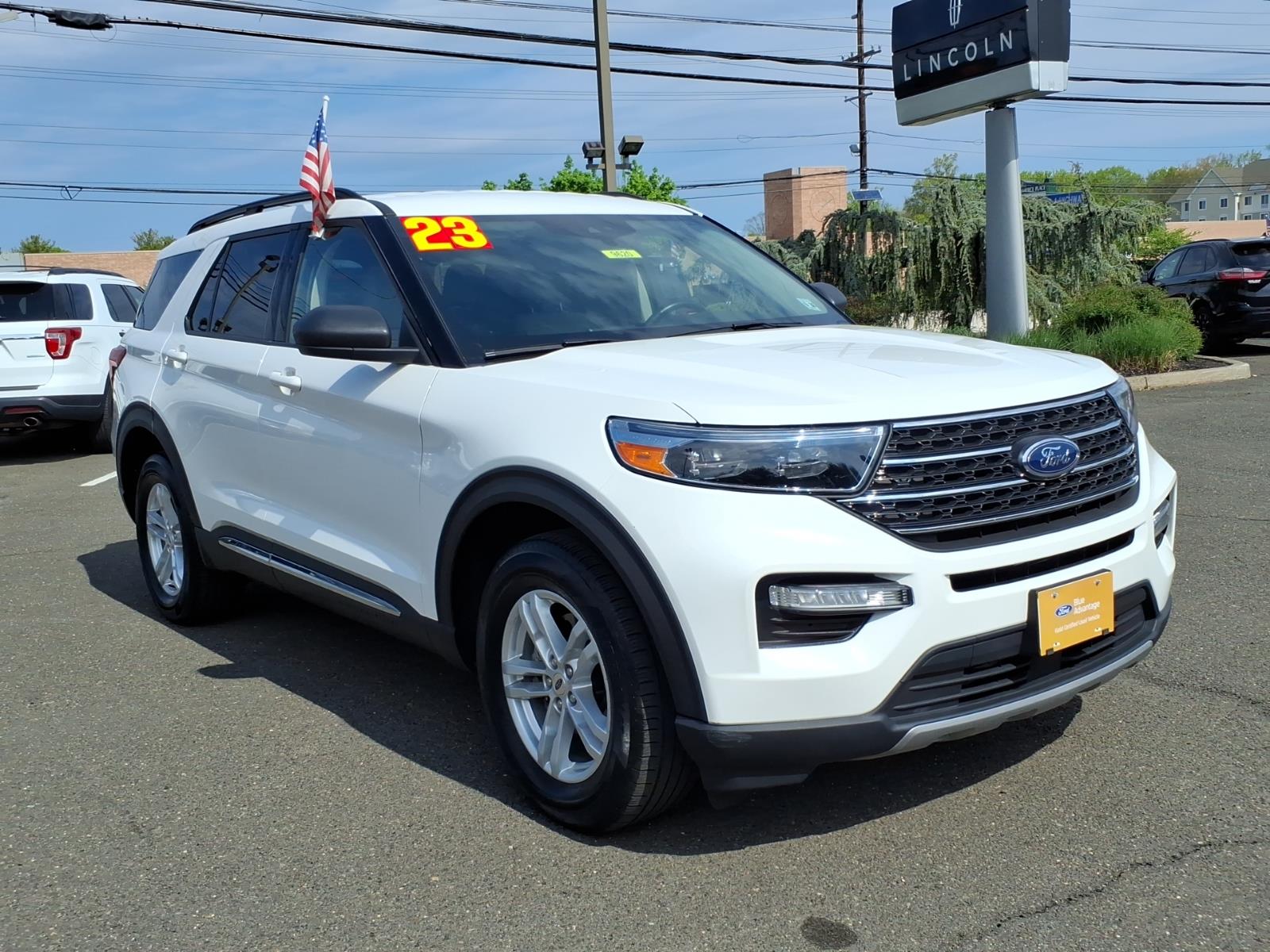2023 Ford Explorer XLT SUV