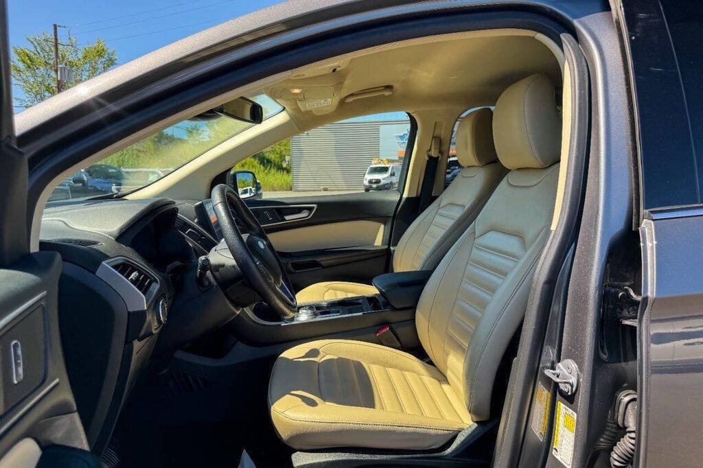 2022 Ford Edge SEL - Photo 15