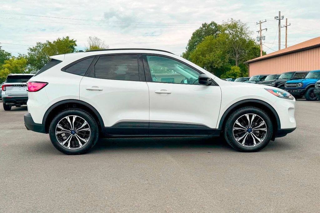 2022 Ford Escape SEL - Photo 2