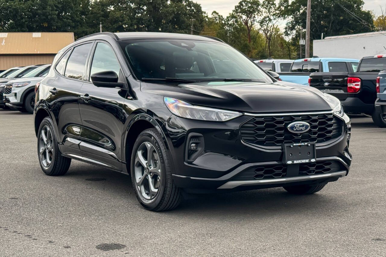 Used 2023 Ford Escape Hybrid ST Line Select AWD 4dr SUV SUV