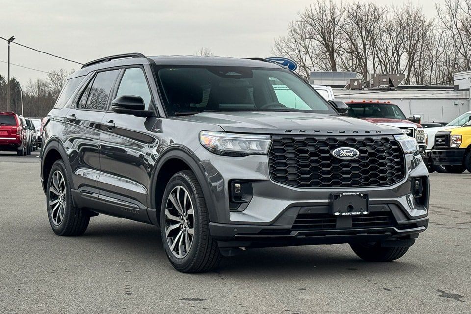 2026 Ford Explorer ST-Line SUV