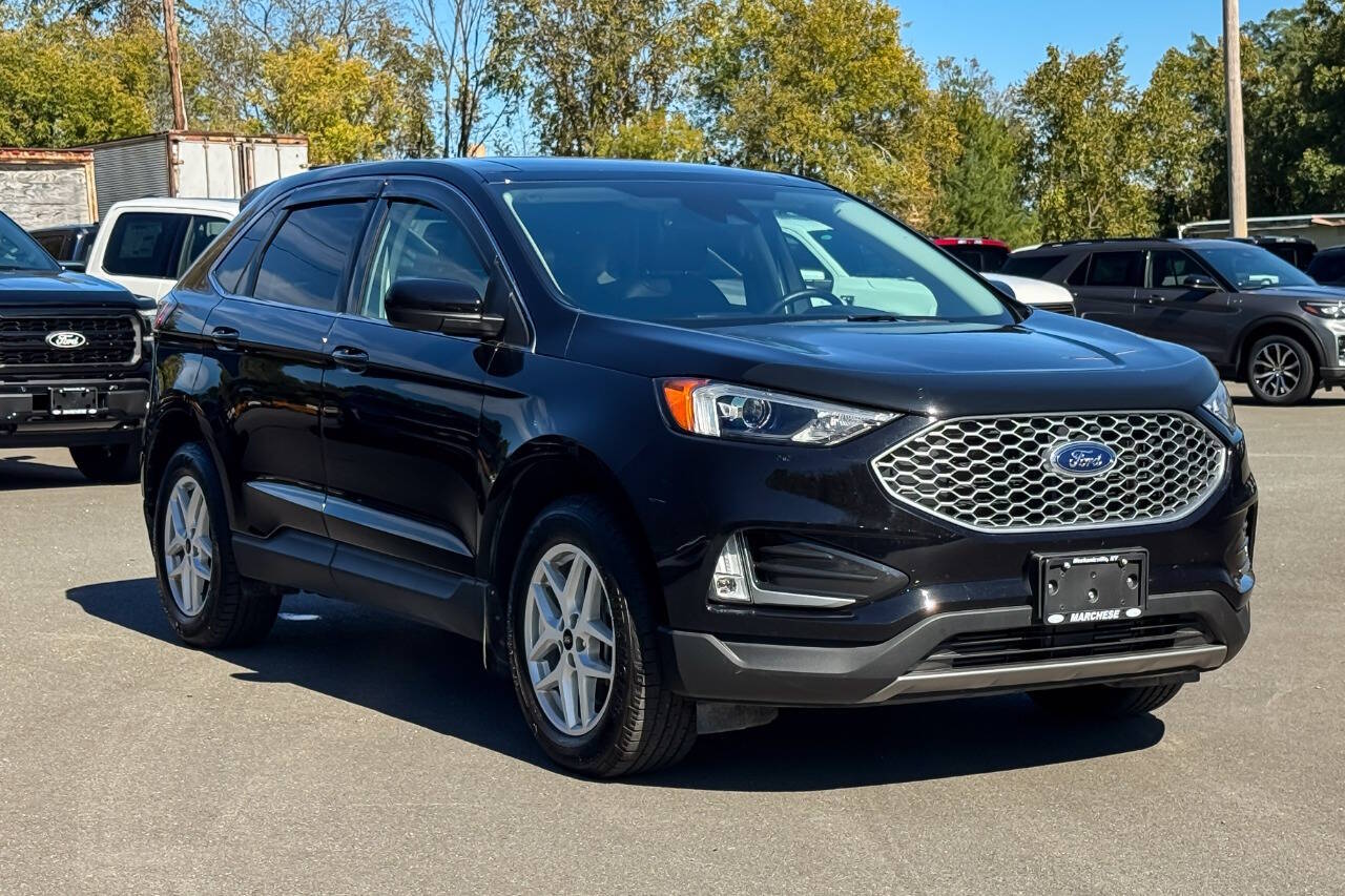  Ford Edge