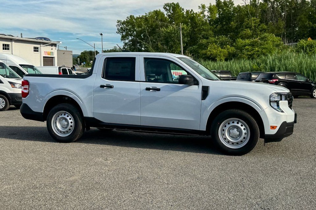 New 2026 Ford Maverick XL TRUCK