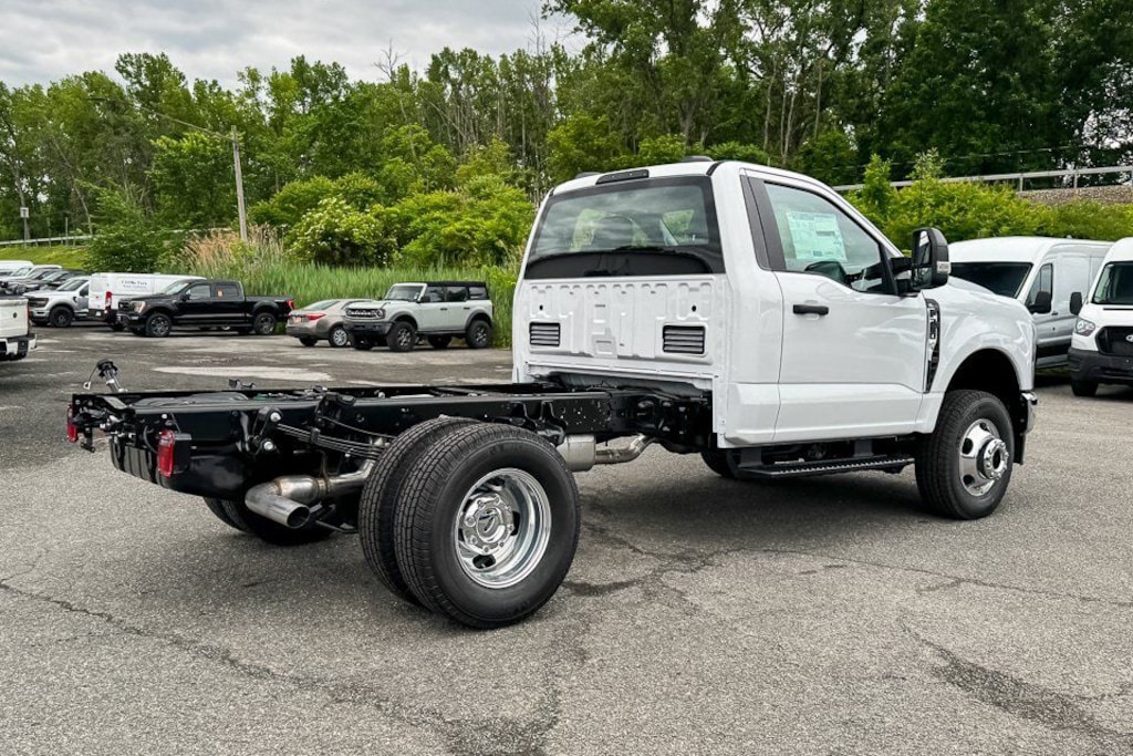 New 2026 Ford Chassis Cab F-350® XL TRUCK