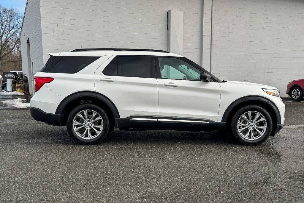 Used 2022 Ford Explorer XLT AWD 4dr SUV SUV