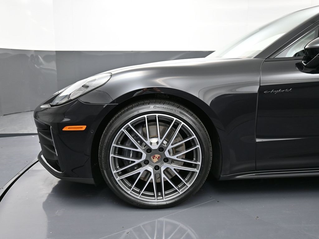 2026 Porsche Panamera 4 E-Hybrid - Photo 11