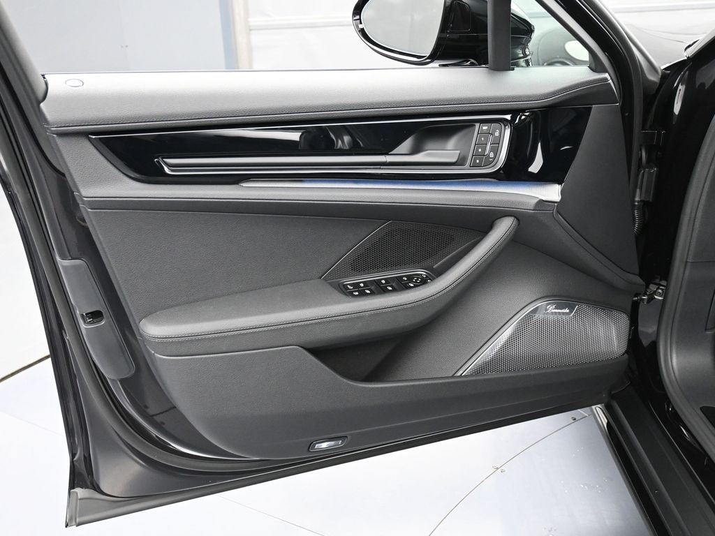 2026 Porsche Panamera 4 E-Hybrid - Photo 14