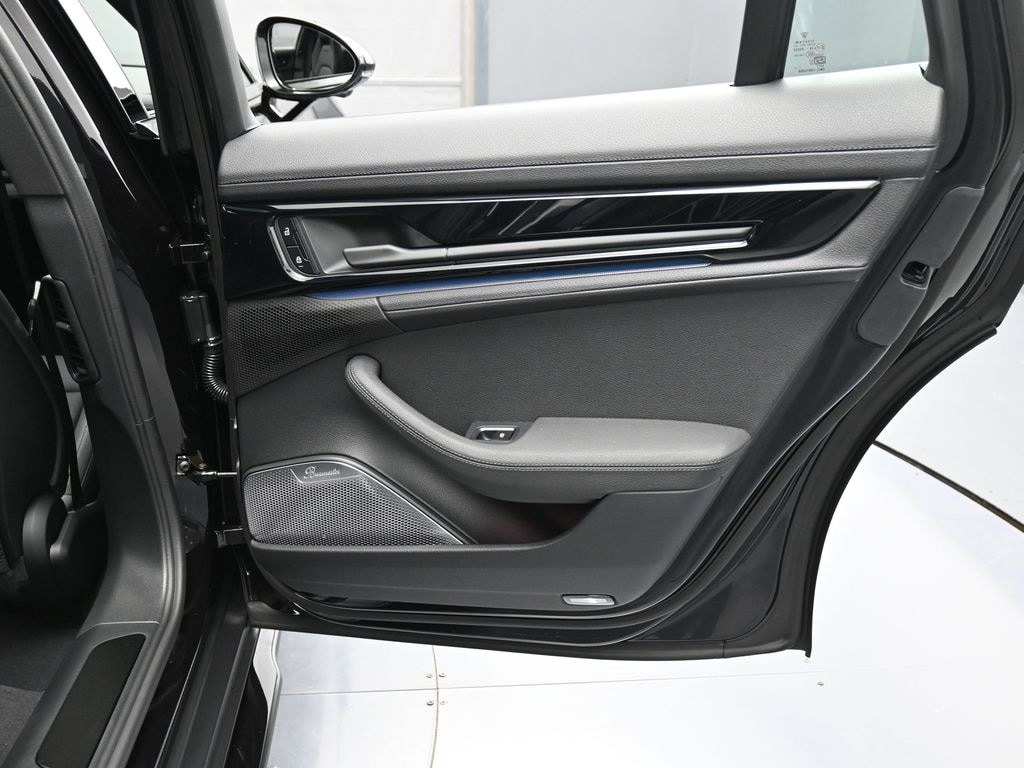 2026 Porsche Panamera 4 E-Hybrid - Photo 26