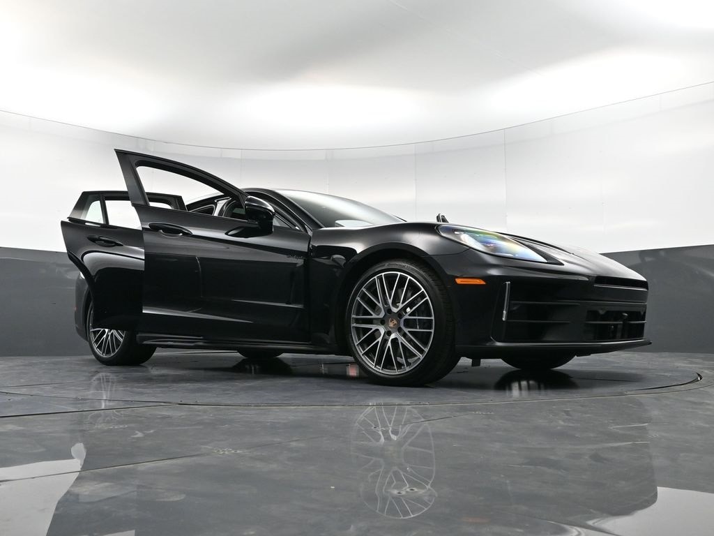 2026 Porsche Panamera 4 E-Hybrid - Photo 38