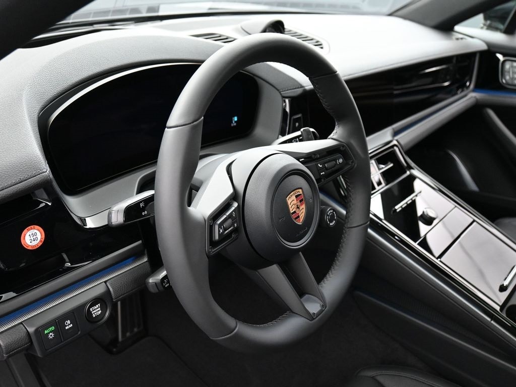 2026 Porsche Panamera 4 E-Hybrid - Photo 16