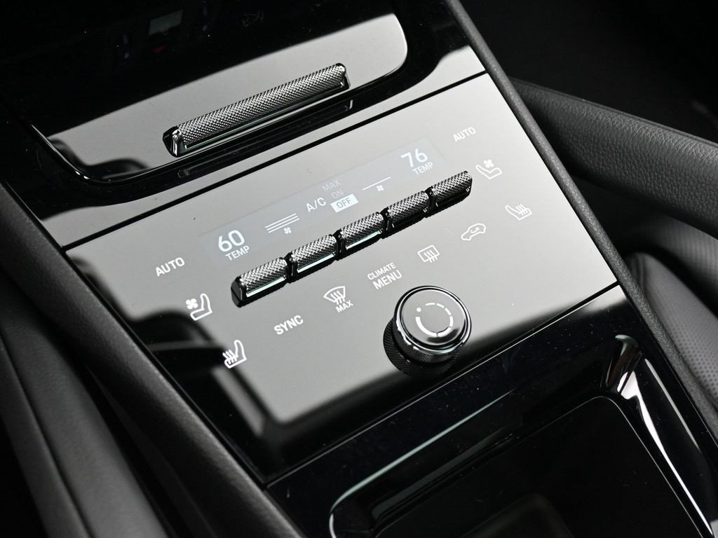 2026 Porsche Cayenne Coupe E-Hybrid - Photo 22