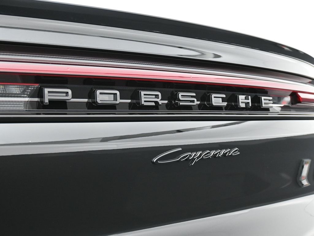 2026 Porsche Cayenne Coupe E-Hybrid - Photo 13