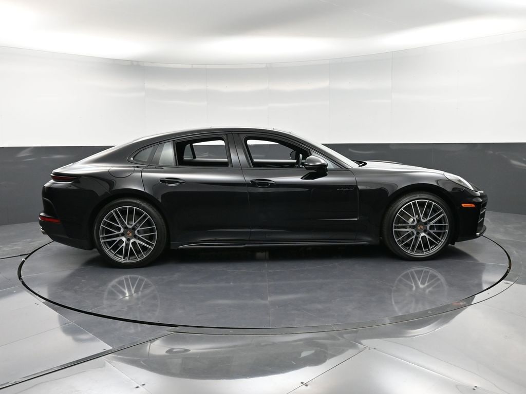 2026 Porsche Panamera 4 E-Hybrid - Photo 8
