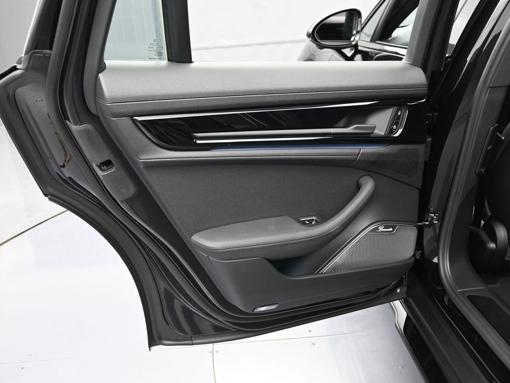 2026 Porsche Panamera 4 E-Hybrid - Photo 23