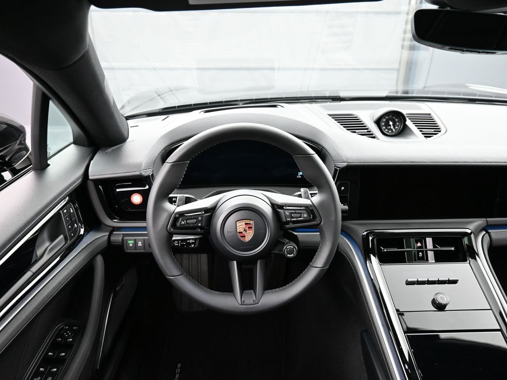 2026 Porsche Panamera 4 E-Hybrid - Photo 17