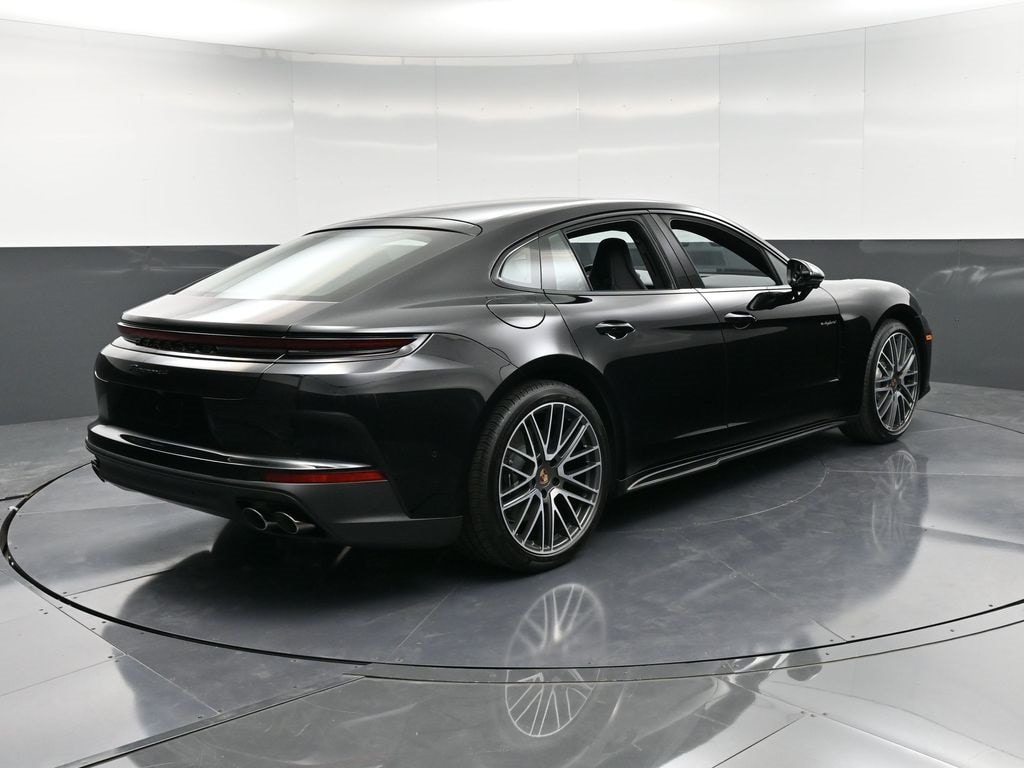 2026 Porsche Panamera 4 E-Hybrid - Photo 7
