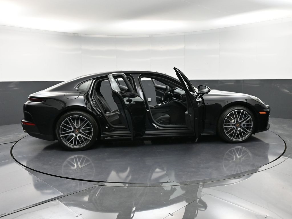 2026 Porsche Panamera 4 E-Hybrid - Photo 36