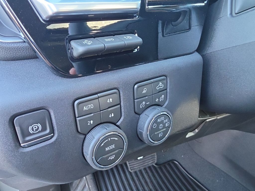 2026 Chevrolet Silverado 3500 HD LTZ - Photo 9