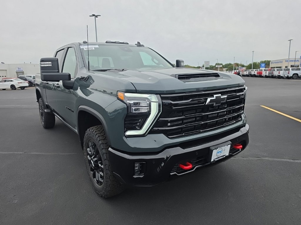 New 2026 Chevrolet Silverado 3500HD LT Truck Crew Cab