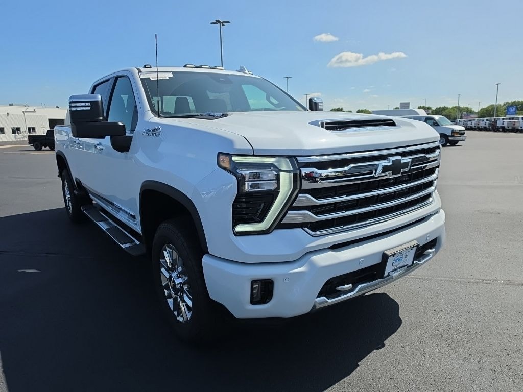 New 2026 Chevrolet Silverado 3500HD High Country Truck
