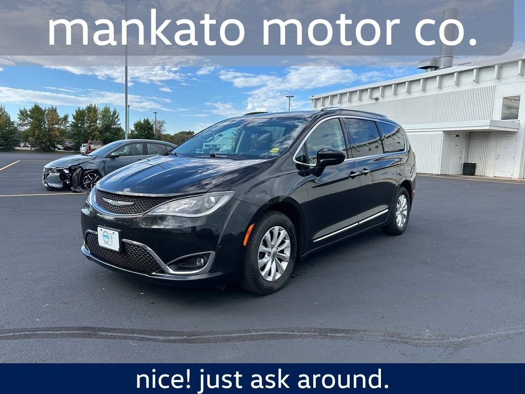 Used 2019 Chrysler Pacifica Touring L Van Passenger Van