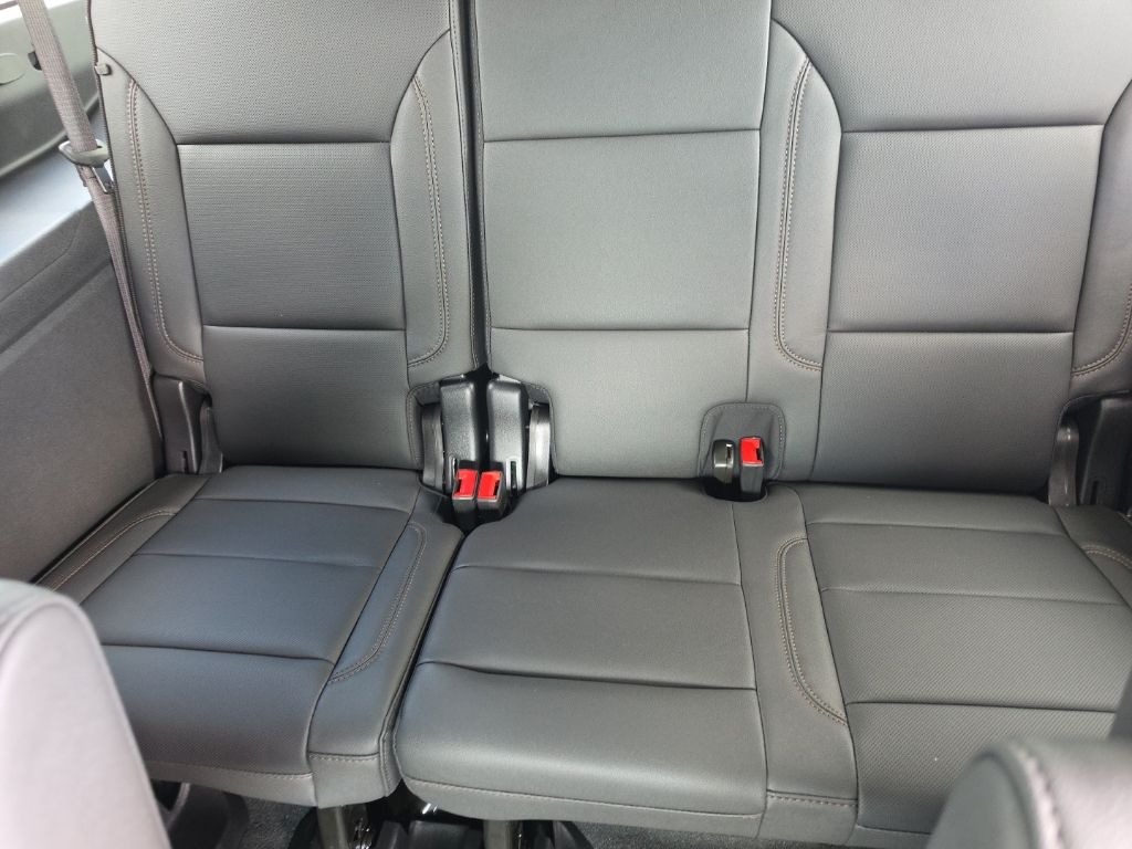 2026 Chevrolet Suburban High Country - Photo 27