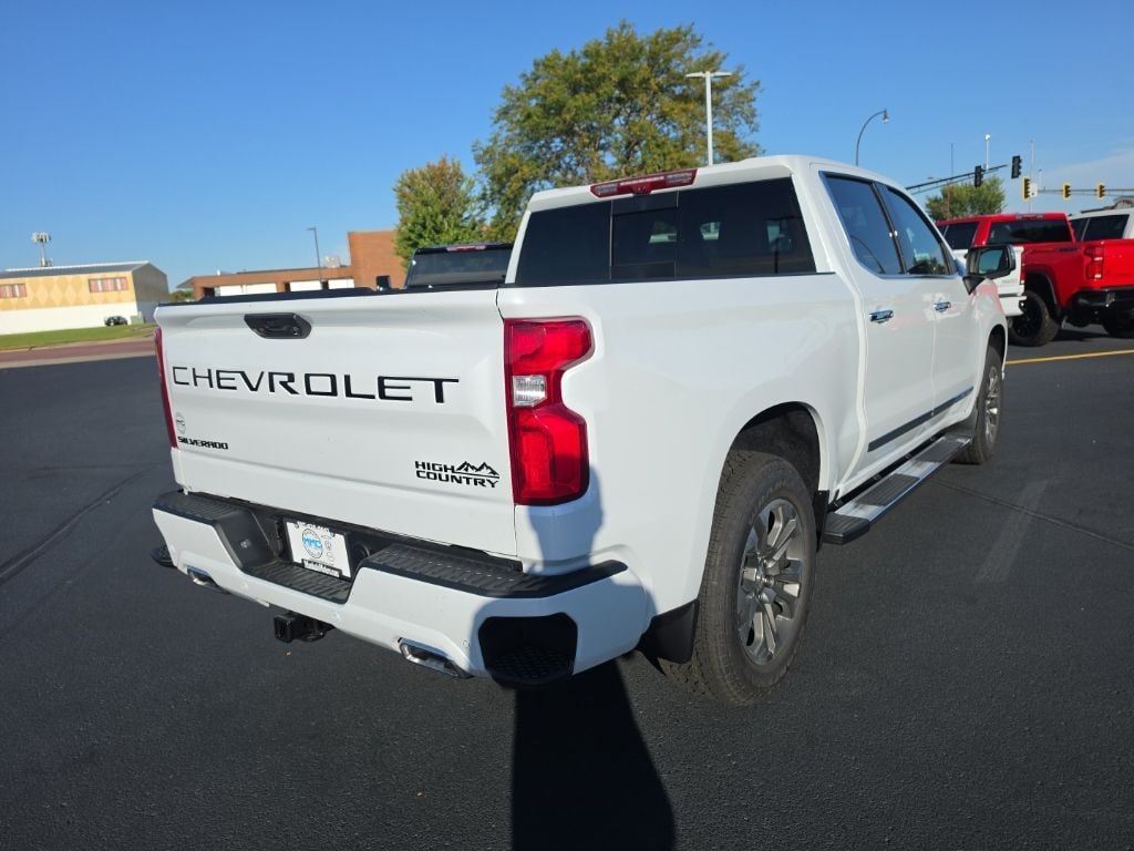 New 2026 Chevrolet Silverado 1500 High Country Truck Crew Cab